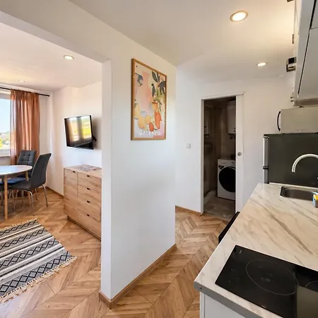 Apartmán Apartamentsbymatyrafa-xiii *