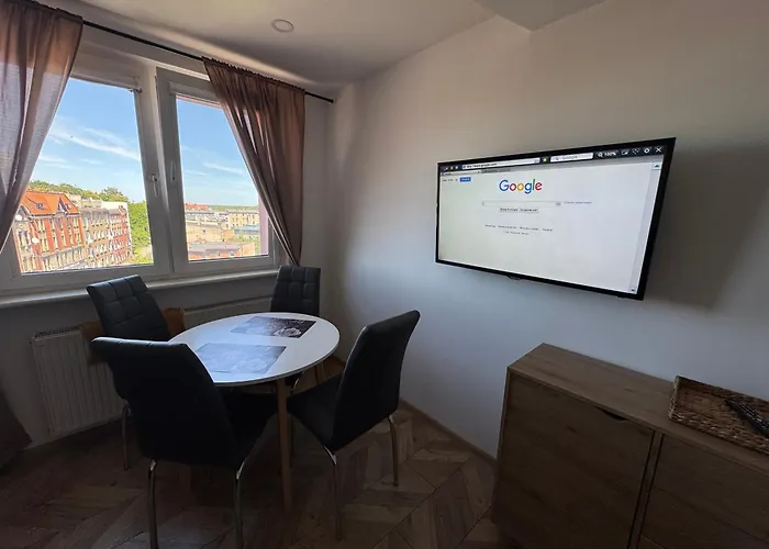 Apartamentsbymatyrafa-xiii דירה *